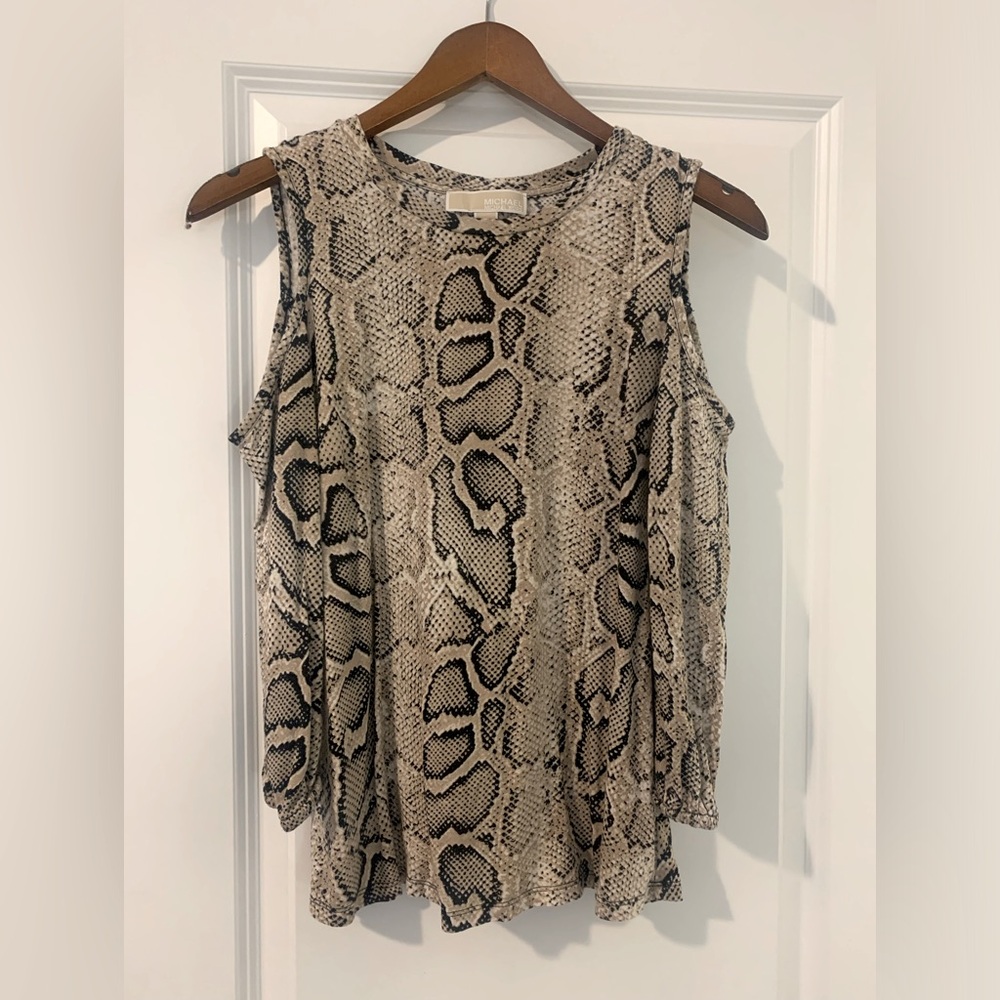 Michael Kors women’s top Size Small, cut out shoulders
